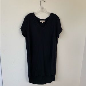 Cloth & Stone v-neck tunic/ dress.